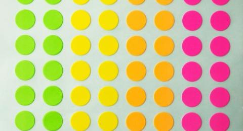 colored sticky dots