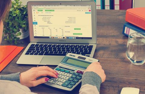 Bookkeeping on a computer and calculator