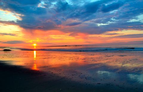 Sunrise at Hampton Beach NH