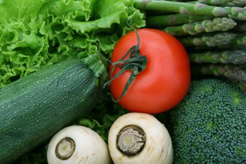 Zucchini, tomato, lettuce, parsnips, broccoli, asparagus