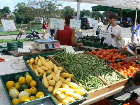 Farmers markets in Carroll County