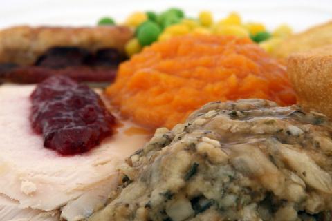 Keep your Thanksgiving meal safe this year with some food safety tips.