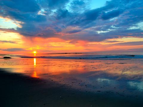Sunrise at Hampton Beach NH