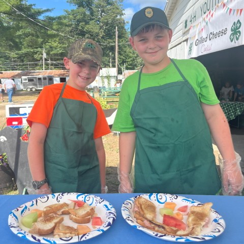 Grilled cheese contest